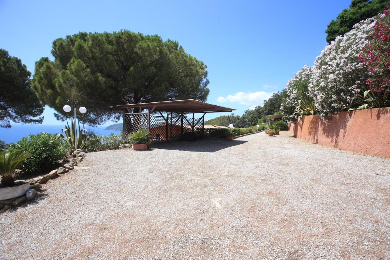 Apartahotel Ca' La Stella Sea-view *